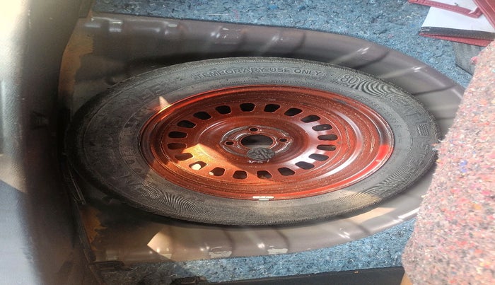 2022 Nissan MAGNITE XV PREMIUM TURBO CVT, Petrol, Automatic, 39,490 km, tyre