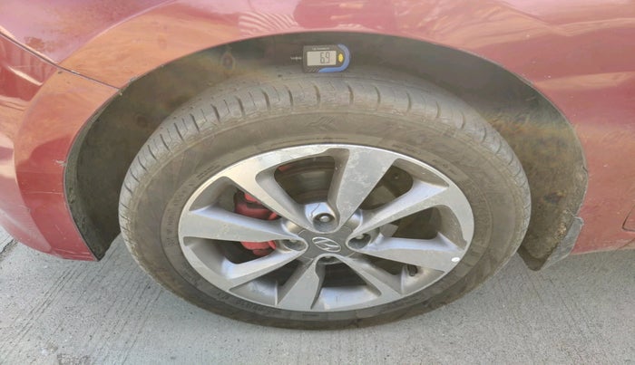 2015 Hyundai Elite i20 SPORTZ 1.4 CRDI, Diesel, Manual, 1,14,738 km, tyre