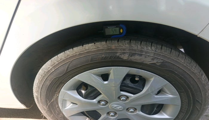 2016 Hyundai Grand i10 SPORTZ 1.2 KAPPA VTVT, Petrol, Manual, 70,841 km, tyre