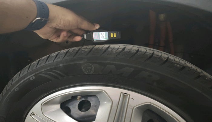 2022 Tata NEXON EV XM, Electric, Automatic, 88,503 km, tyre