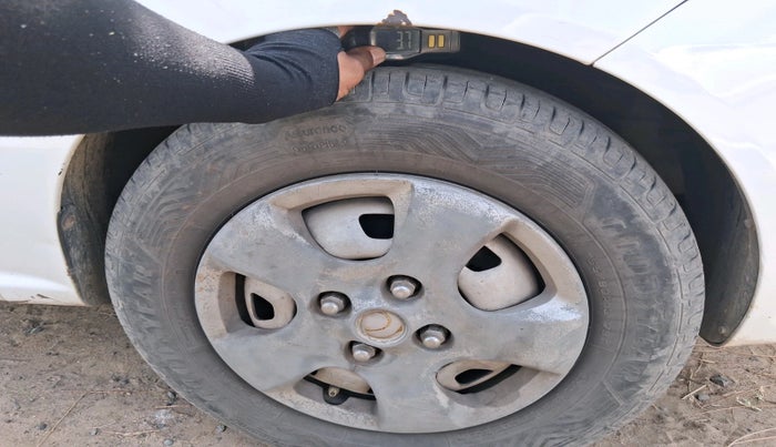 2013 Hyundai Santro Xing GL PLUS, CNG, Manual, 75,551 km, tyre