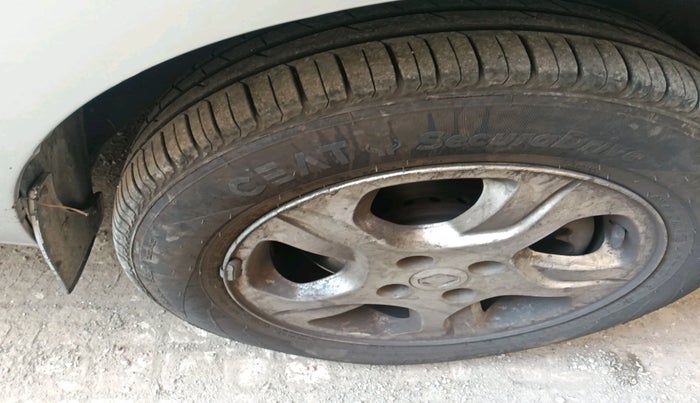 2015 Renault Lodgy 110 PS RXZ, Diesel, Manual, 1,58,468 km, tyre