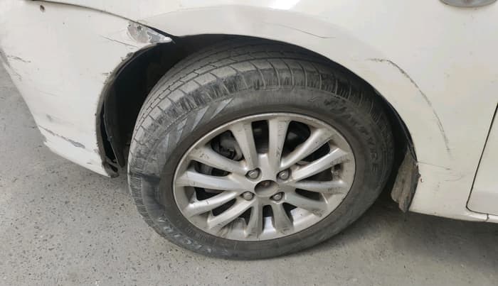 2011 Toyota Etios VX, Petrol, Manual, 1,19,417 km, tyre