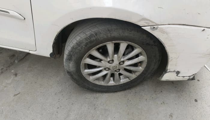 2011 Toyota Etios VX, Petrol, Manual, 1,19,417 km, tyre