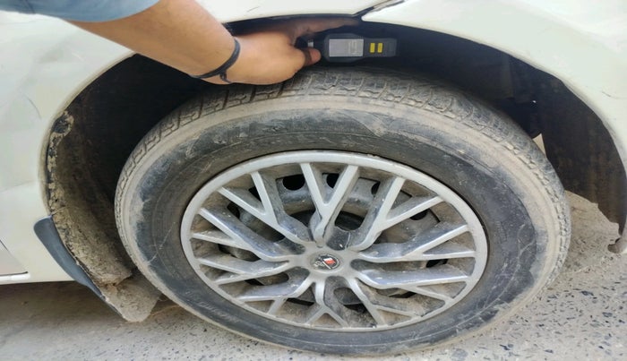 2011 Toyota Etios G, Petrol, Manual, 66,096 km, tyre