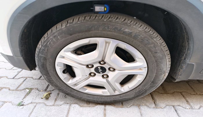 2022 KIA SONET HTK PLUS 1.0 IMT, Petrol, Manual, 21,138 km, tyre