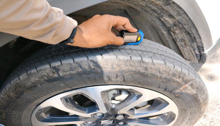 2024 Maruti Grand Vitara SIGMA SMART HYBRID, Petrol, Manual, 20,676 km, tyre