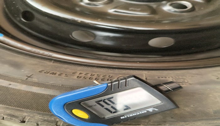 2022 Maruti Alto VXI PLUS, Petrol, Manual, 8,153 km, tyre