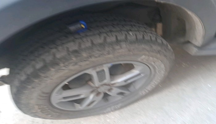 2023 Mahindra Thar LX D AT 4WD HT, Diesel, Automatic, 41,184 km, tyre