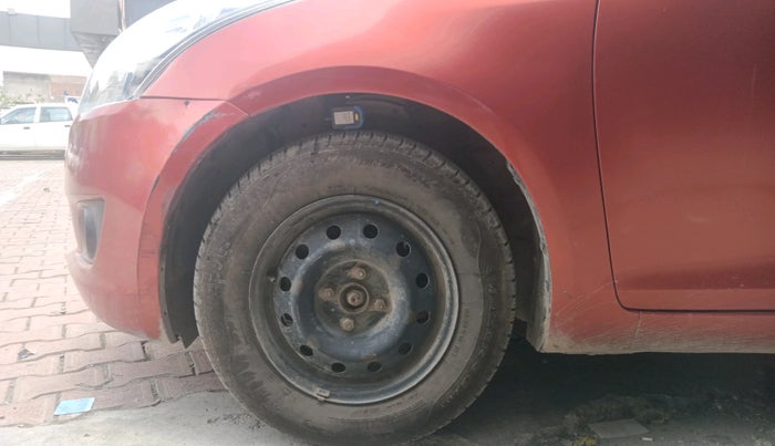 2013 Maruti Swift VXI, Petrol, Manual, 75,384 km, tyre