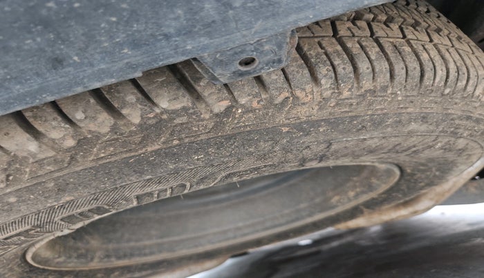 2018 Mahindra XUV500 W9 AT, Diesel, Automatic, 1,31,923 km, tyre