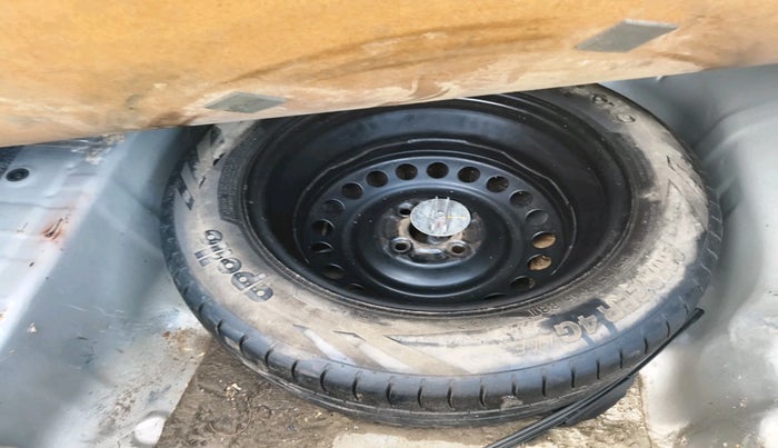 2015 Honda City 1.5L I-DTEC VX, Diesel, Manual, 96,402 km, tyre