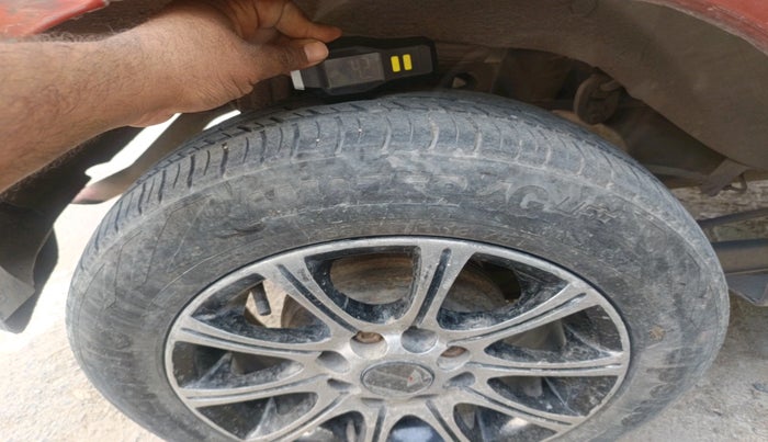 2011 Maruti Alto K10 VXI, CNG, Manual, 1,09,910 km, tyre