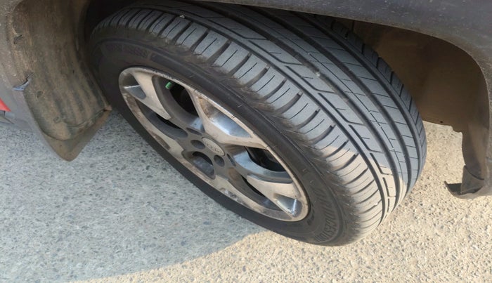 2018 Jeep Compass LIMITED PLUS DIESEL, Diesel, Manual, 1,12,813 km, tyre