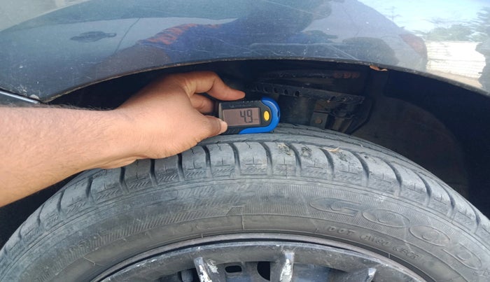 2015 Volkswagen Vento COMFORTLINE DIESEL 1.5, Diesel, Manual, 90,926 km, tyre