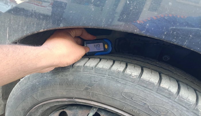 2015 Volkswagen Vento COMFORTLINE DIESEL 1.5, Diesel, Manual, 90,926 km, tyre