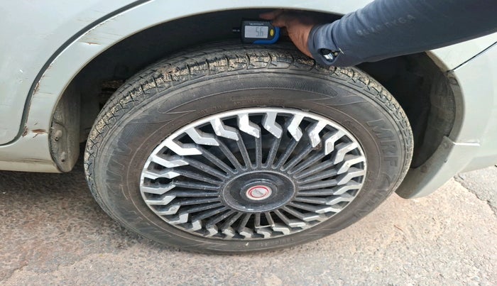 2013 Maruti Ertiga VXI, Petrol, Manual, 32,437 km, tyre