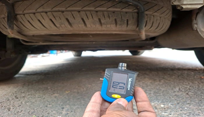 2013 Maruti Ertiga VXI, Petrol, Manual, 32,437 km, tyre