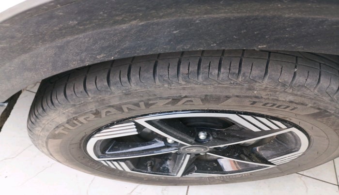 2025 Tata NEXON CREATIVE + SUNROOF 1.2 PETROL, Petrol, Manual, 18,806 km, tyre