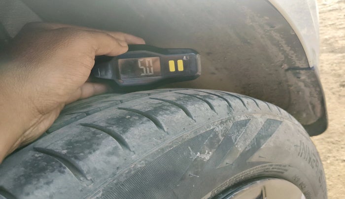 2019 Hyundai Xcent S 1.2, Petrol, Manual, 65,603 km, tyre