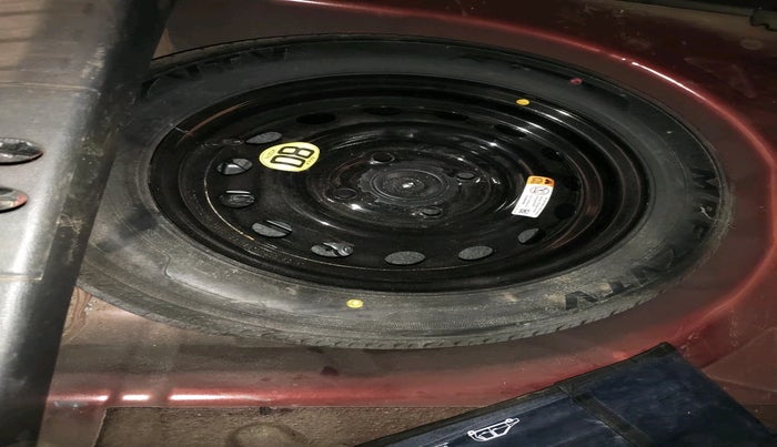 2019 Ford New Figo TITANIUM 1.2 PETROL MT, Petrol, Manual, 12,000 km, tyre