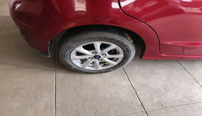 2019 Ford New Figo TITANIUM 1.2 PETROL MT, Petrol, Manual, 12,000 km, tyre