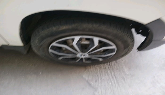 2019 Mahindra Kuv100 K2 TRIP CNG, CNG, Manual, 91,353 km, tyre