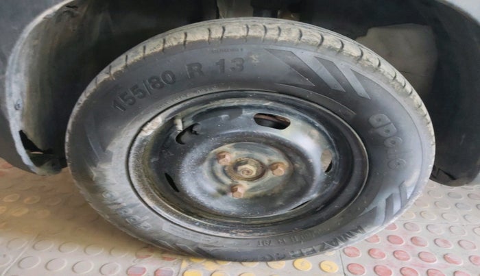 2018 Renault Kwid RXT 1.0 AMT (O), CNG, Automatic, 80,557 km, tyre