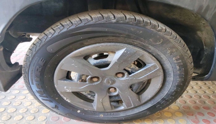 2018 Renault Kwid RXT 1.0 AMT (O), CNG, Automatic, 80,557 km, tyre