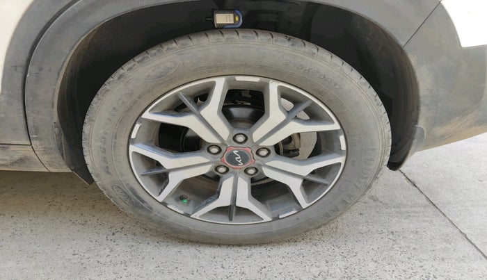 2022 KIA SELTOS GTX PLUS 1.4, Petrol, Manual, 76,845 km, tyre