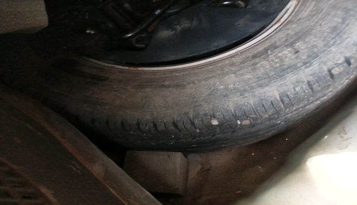 2012 Hyundai i10 ERA 1.1, Petrol, Manual, 67,049 km, tyre