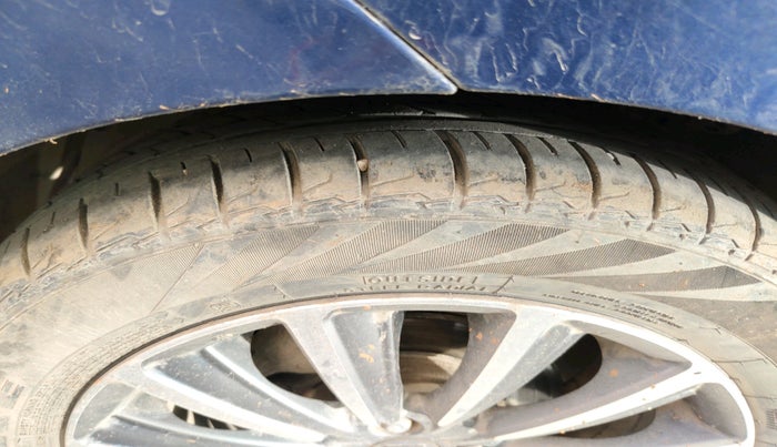 2020 Maruti Ciaz ALPHA 1.5 SHVS PETROL, Petrol, Manual, 2,15,883 km, tyre