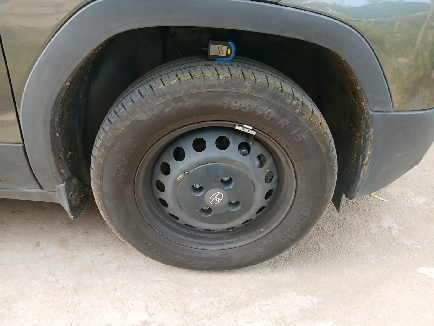 2024 Tata PUNCH PURE RHYTHM PACK MT, Petrol, Manual, 18,927 km, tyre