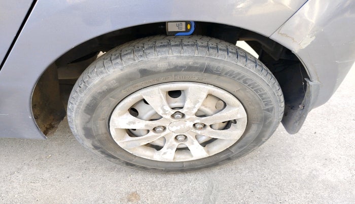 2012 Hyundai Eon ERA, Petrol, Manual, 43,647 km, tyre