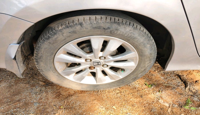 2013 Honda City 1.5L I-VTEC V MT, CNG, Manual, 1,06,535 km, tyre