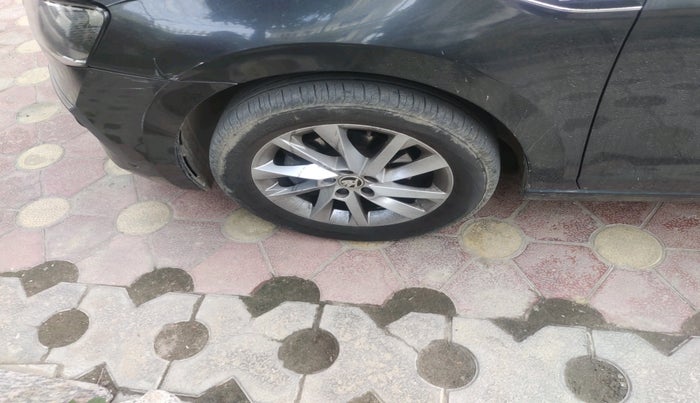 2022 Skoda SLAVIA AMBITION 1.0L TSI MT, Petrol, Manual, 36,731 km, tyre