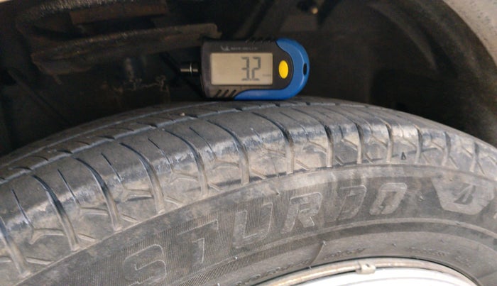 2021 Tata ALTROZ XE PETROL, Petrol, Manual, 1,30,190 km, tyre