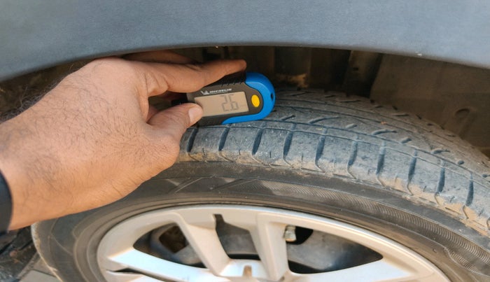 2019 Renault TRIBER RXL MT, Petrol, Manual, 1,31,360 km, tyre