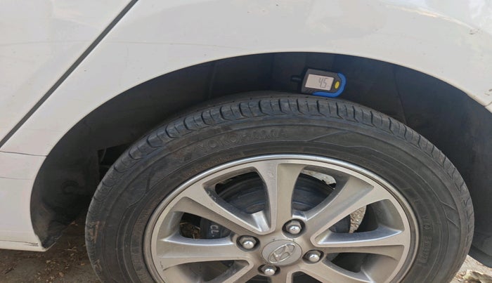 2015 Hyundai Grand i10 ASTA (O) 1.2 KAPPA VTVT, Petrol, Manual, 99,210 km, tyre