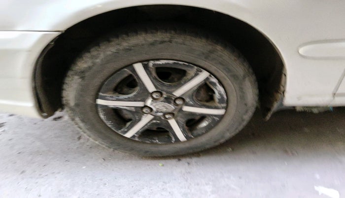 2011 Hyundai Accent EXECUTIVE, CNG, Manual, 76,132 km, tyre