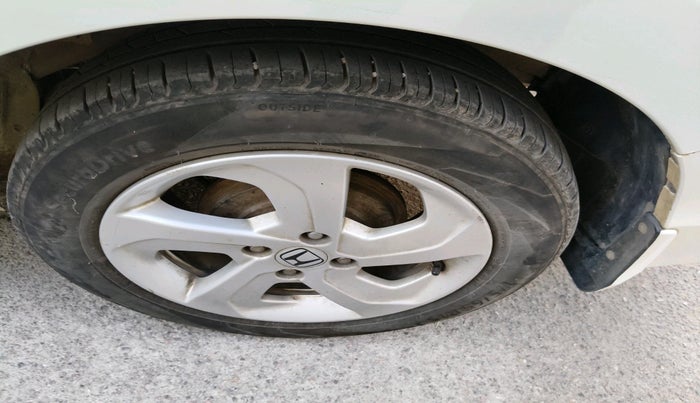 2015 Honda City 1.5L I-DTEC VX, Diesel, Manual, 1,44,716 km, tyre