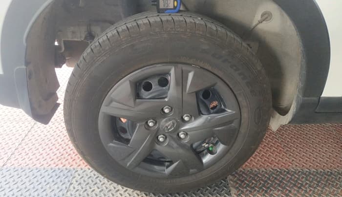 2025 Hyundai VENUE S Plus 1.2 Petrol MT, Petrol, Manual, 13,204 km, tyre