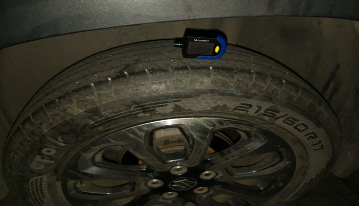 2022 Maruti Grand Vitara ALPHA SMART HYBRID, Petrol, Manual, 70,952 km, tyre