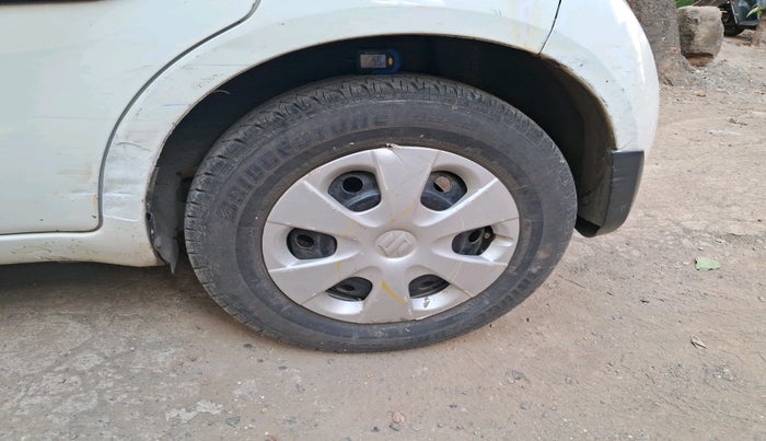 2011 Maruti Ritz VXI, Petrol, Manual, 35,781 km, tyre