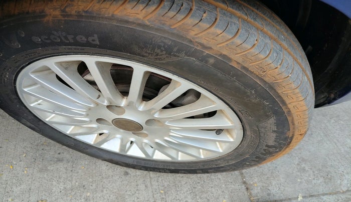 2014 Tata Zest XMS PETROL, Petrol, Manual, 30,170 km, tyre