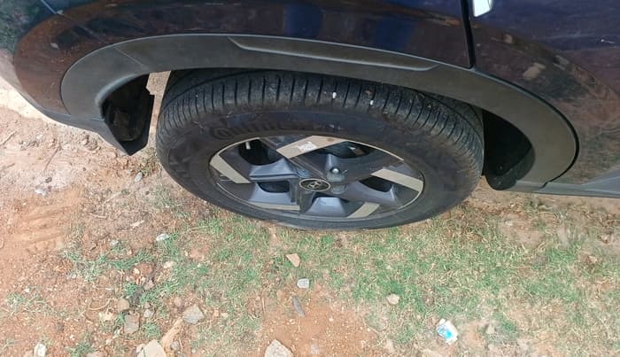 2022 Hyundai VENUE SX PLUS 1.0 TURBO DCT, Petrol, Automatic, 1,03,533 km, tyre