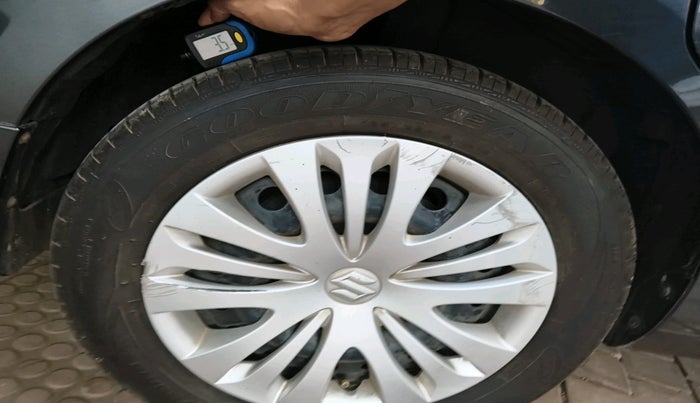 2014 Maruti Ertiga VXI, Petrol, Manual, 1,13,215 km, tyre