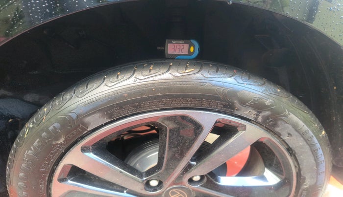 2023 Tata ALTROZ XZ PLUS PETROL DARK EDITION, Petrol, Manual, 25,248 km, tyre