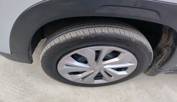 2024 Toyota Urban Cruiser Taisor S 1.2 Petrol MT, Petrol, Manual, 2,630 km, tyre