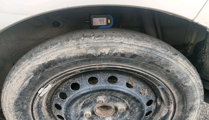 2015 Maruti Celerio VXI AMT, Petrol, Automatic, 25,354 km, tyre